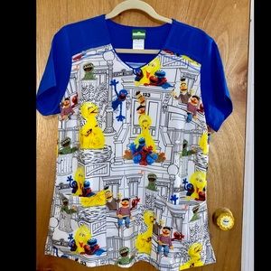 Sesame Street Size Medium Scrub Top